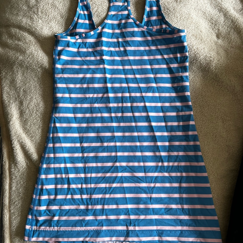 Lululemon - blue and pink size 4